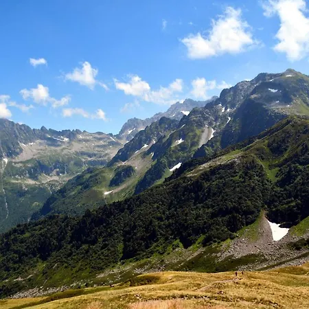 Apartament Adal-berht Saint-Maximin (Isere)