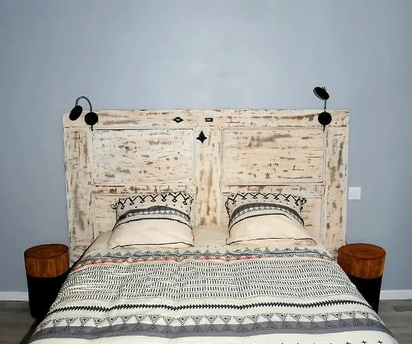 Adal-berht Apartmán *