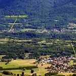 Lejlighed Adal-berht Saint-Maximin (Isere)
